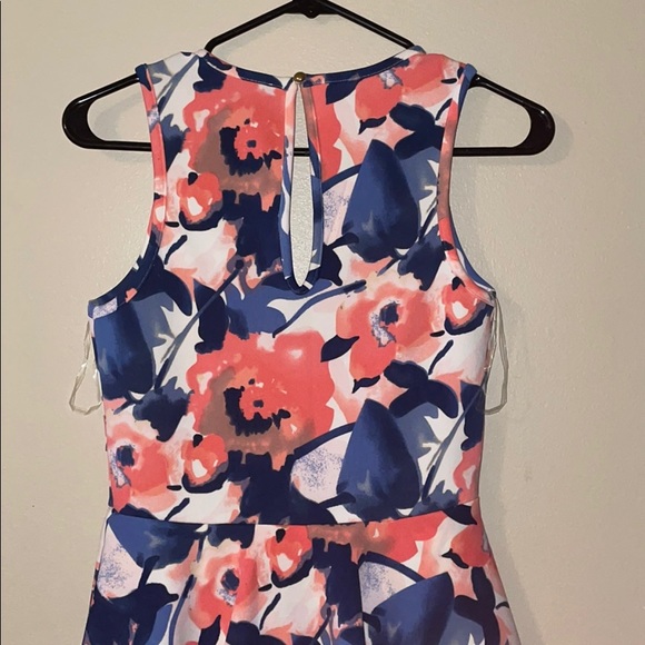 Revamped Floral Romper - Picture 5 of 5
